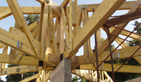 Raccord de charpente 